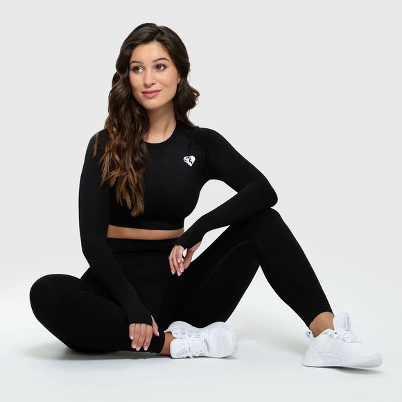 Women’s Best Tops - Women’s Best Athletic Crop Top Size Small